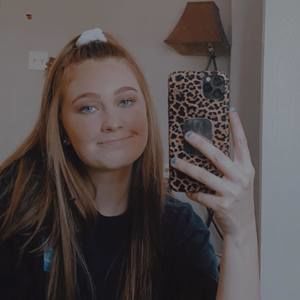 Meet your Posher, Hannah